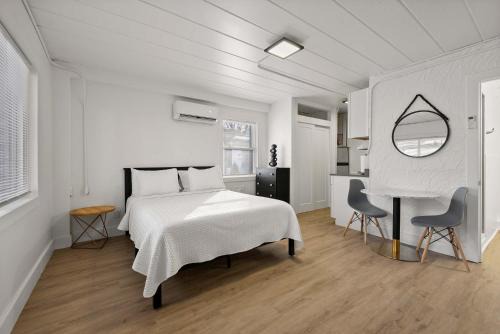 Near East Columbus Apartment | Chic City Retreat 89 For 2