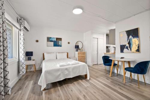 Near East Columbus Apartment | Chic City Retreat 93F