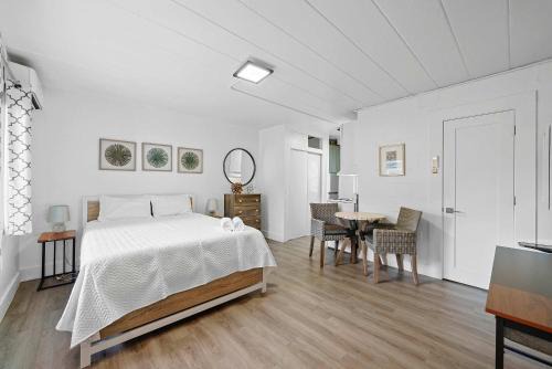 Near East Columbus Apartment | Chic City Retreat 93H