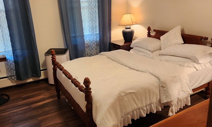 Pittsfield Apartment | Chic corporate apartment in wonderful Pittsfield with AC, WiFi