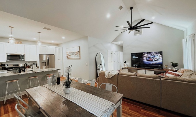 Port Royal House | Chic Family - Friendly 3BR Home w/ Pool, Hot Tub & Fire pit near Parris Island