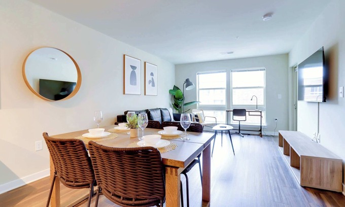 Jefferson Manor Apartment | Chic Groveton Apt Near Metro
