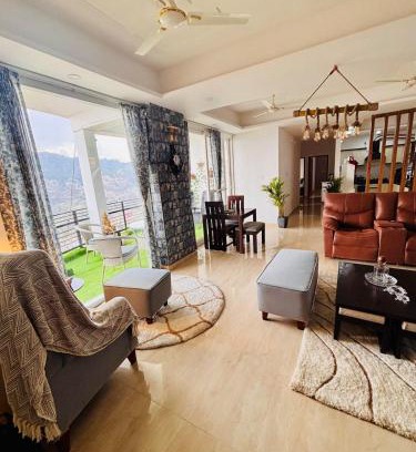 Kandaghat Apartment | Chic Mountain Home - Peaceful Stay with Mountain & Valley View