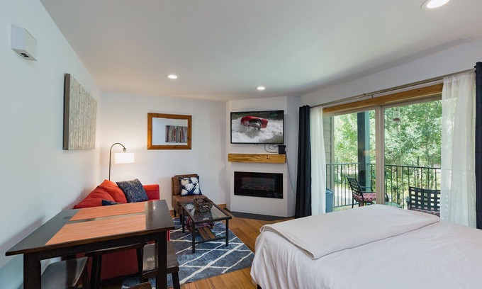 Purgatory Condo | Chic Peak (#104) | Pool/Fitness Access - Fireplace, Deck, Ground Floor