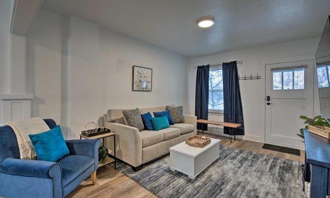 Sugar House House | Chic SLC Townhome Hike, Ski, Shop and Explore!