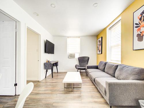 Griffintown Apartment | Chic & spacieux 2 chambres à Griffintown