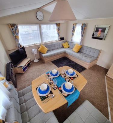 Seasalter Resort | Chic, spacious & fun coastal retreat - family friendly - 3 min walk to beach