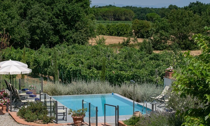 Pietraia House | Chic Tuscan Stay with Steam