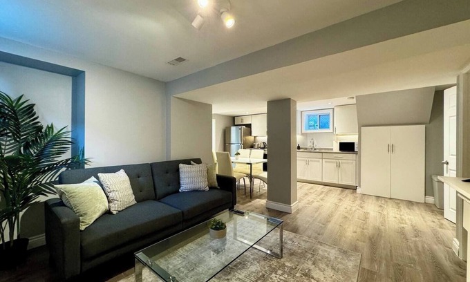 Bayview Village Villa | Chic Urban Oasis