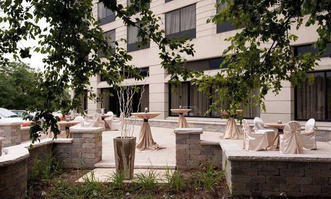 Naperville Hotel | Chicago Marriott Naperville