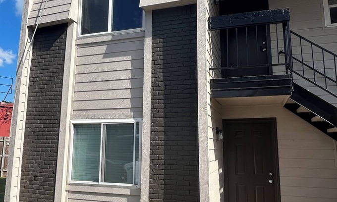 Tulsa Apartment | Chill host and convenient location