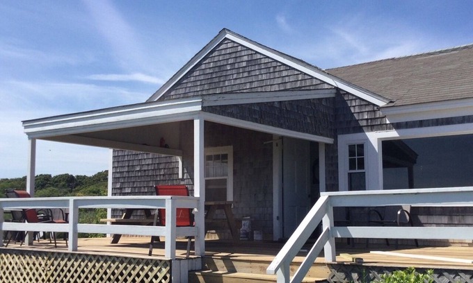 Chilmark Cottage | Chilmark pond side cottage with beach access, sweeping viewsn