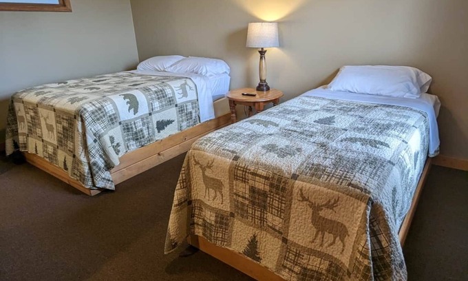 Hayward Apartment | Chip-Wa Lodging Room 2
