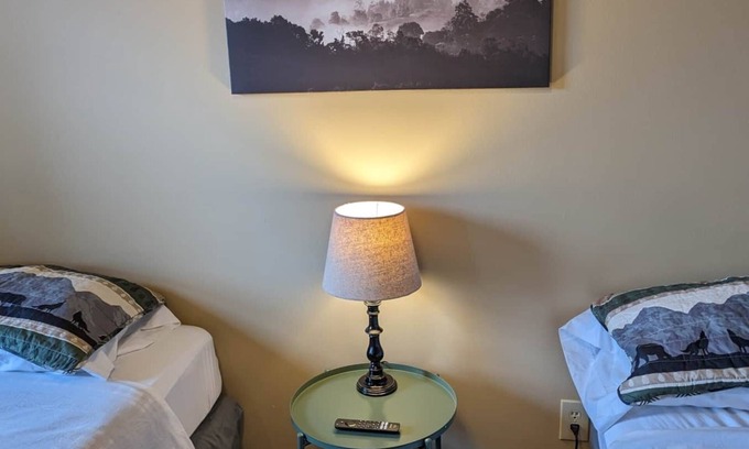 Hayward Apartment | Chip-Wa Lodging Room 5