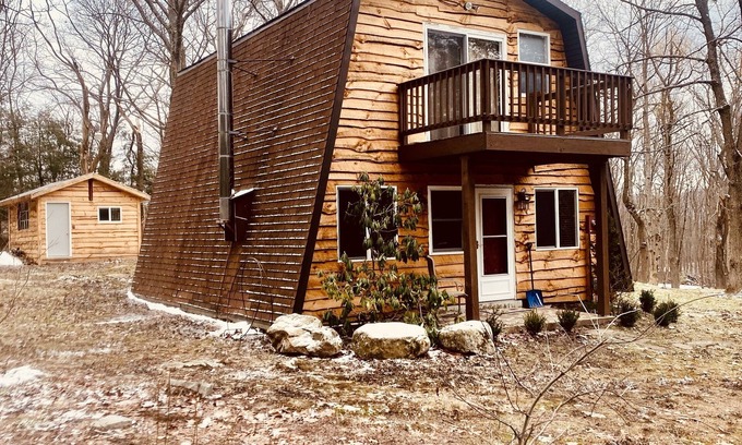 McHenry Cabin | Chipmunk Crossing Cabin