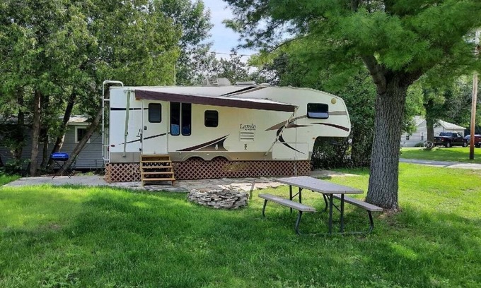 Chippewa Bay Cottage | Chippewa bay camper
