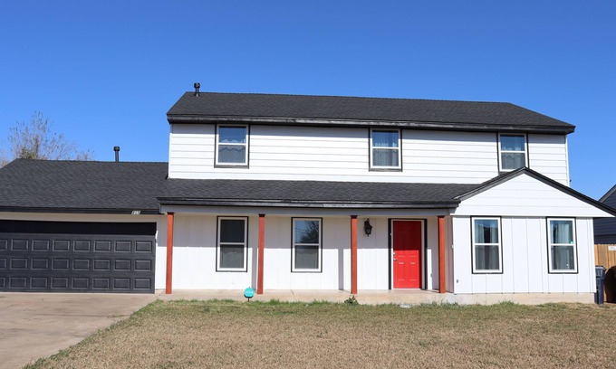Oklahoma City House | Chisholm Creek by Top golf 3