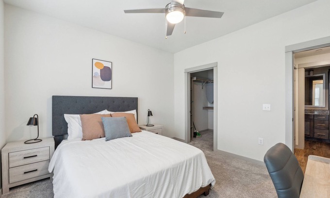 Cleburne Apartment | Chisholm Trace 1233 I Spacious 1 Bed 1 Bath