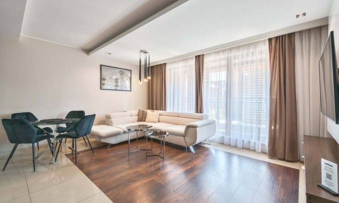 Old Town Apartment | Chmielna 63 | Unique Apartment | Wi-Fi