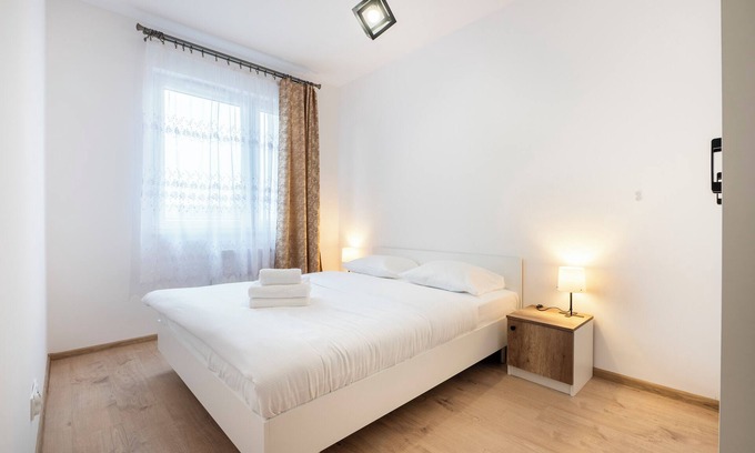 Chorzow Apartment | Chorzów Inviting Apartment