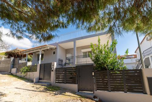 Anavyssos Apartment | Chris Guesthouses