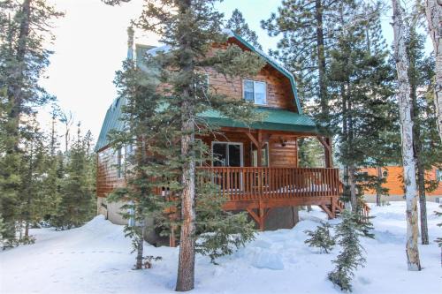 Meadow View Heights House | Christensen Retreat