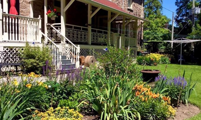 Gananoque House | Chrysler House