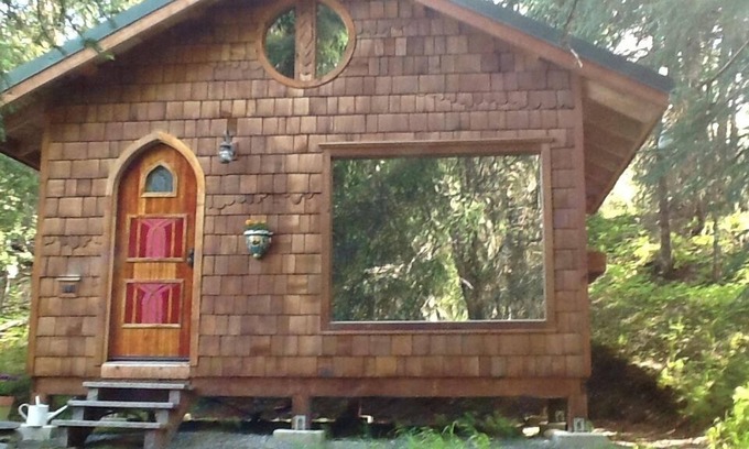 Moose Pass Cabin | Chugach Mountain Cabin Retreat