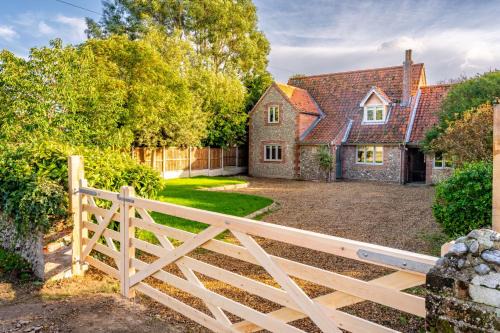 Stiffkey House | Church Cottage Stiffkey