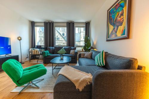 Altstadt Apartment | Church View Modern Apartment in the heart of Koblenz