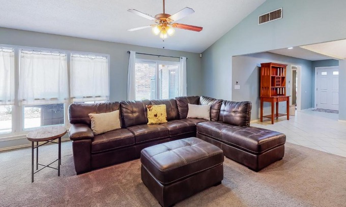North San Antonio - SAT House | Churchill Escape