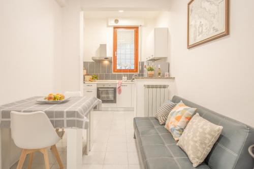 Perugia Apartment | Ciatti 25 - Spazioso Trilocale - ItalyWego