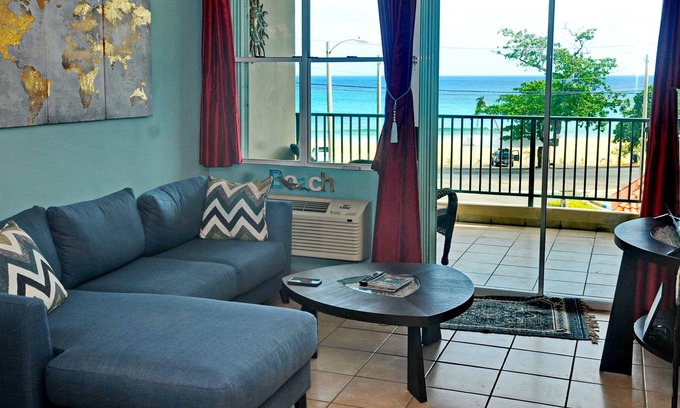 Jarealito Condo | Cielito Del Mar (Little Heaven at Sea) 3bd 2ba Penthouse Beach Condo