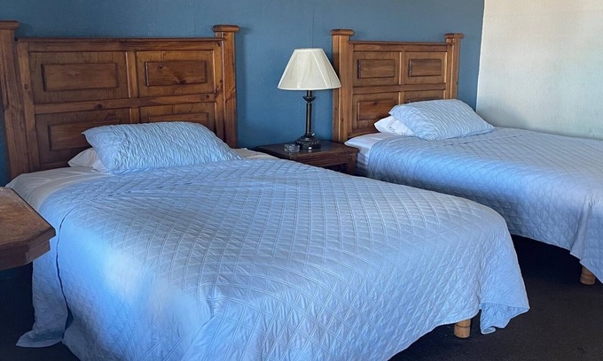 Amistad National Recreational Area Hotel | Cielito Lindo Motel