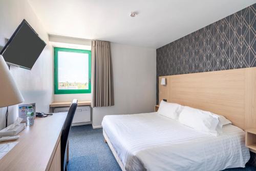 Romorantin-Lanthenay Hotel | Cit'Hotel LA PYRAMIDE