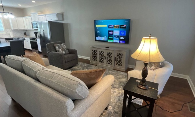 Versailles House | Citation Cottage – Near Keeneland & Bourbon