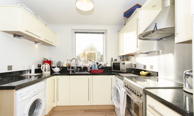 Central Aberdeen Apartment | City Apartment With Rural Charm