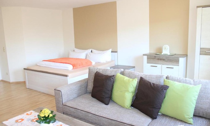 Zwickau Apartment | City-Appartement 12.1.