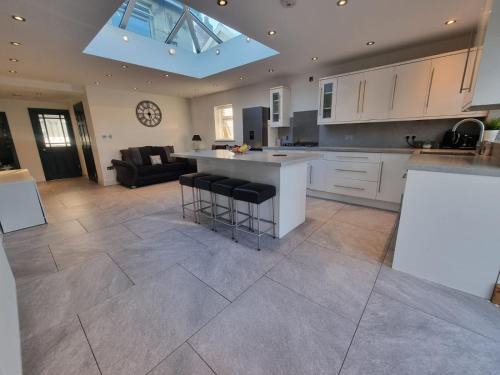 Canton House | city centre - 2 bed house, parking for 2