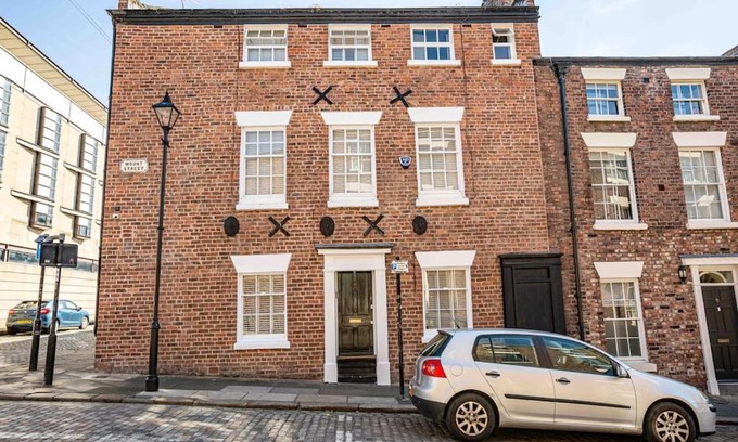 Hope Street House | City Centre Georgian Townhouse