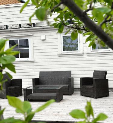 Stavanger Apartment | City centre treehouse with backyard - two bedroom apartment