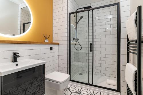 Aberdeen West End Apartment | * City Centre * Unique Space *