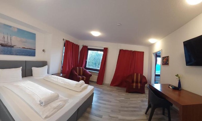Itzehoe Hotel | City Centre Unterkunft