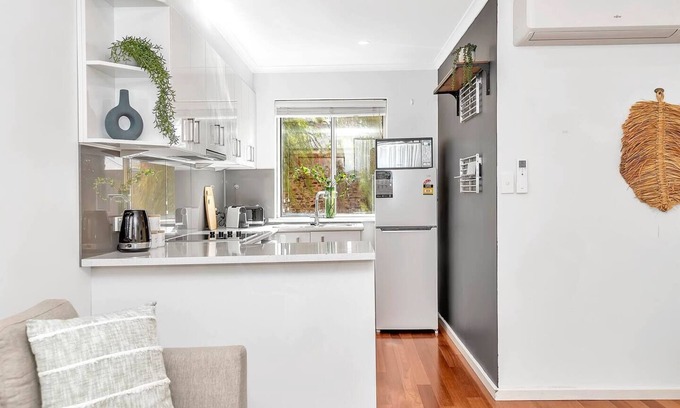 Kent Town Apartment | City Life meets Urban Style at Kent Town Gem