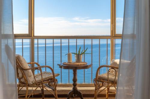 City Center Apartment | City Vibes Apartment with Balcony and Spectacular View