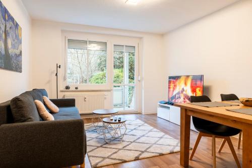 Kapellenberg Apartment | Cityapartment mit großem Balkon am Stadtpark- DisneyPlus und 300mbs Internet