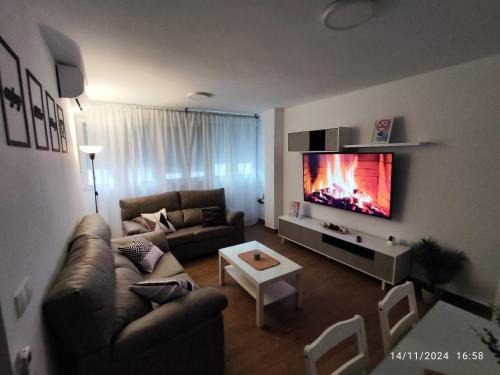 San Fernando Apartment | CITYHOUSE! NUEVO REFORMADO CONFORT WIFI TV65 AC FULL Visco