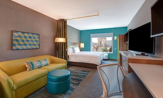 Downtown Tucson Hotel | Cityscape Views and Comfort! Free Breakfast, Parking, Pool, Pets Allowed!
