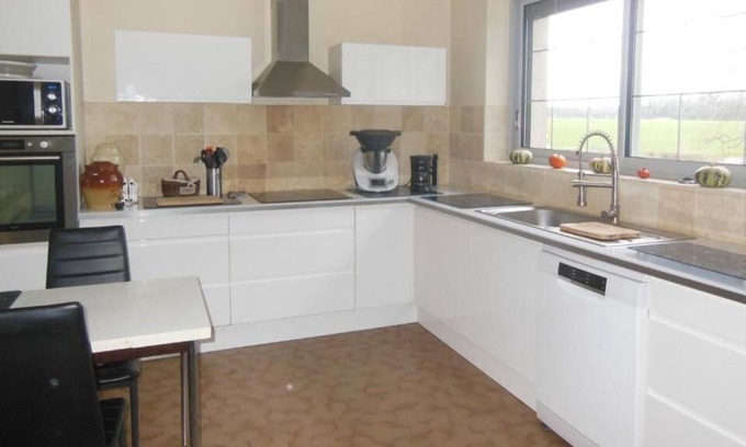 Saint-Michel-Tubœuf Bed & Breakfast | Claire room, king-size bed or twin beds, fast Wi-Fi, private bathroom with WC