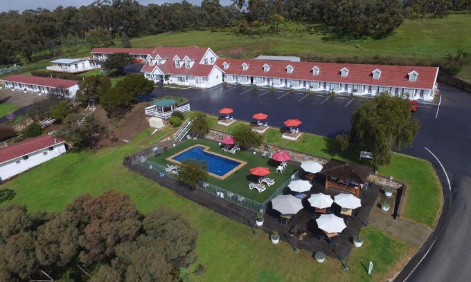 Clare Hotel | Clare Valley Motel